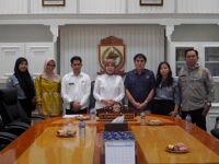 Aliyah Mustika Ilham Dukung Semangat Juang Kenshi Unhas di Kejurnas Kempo