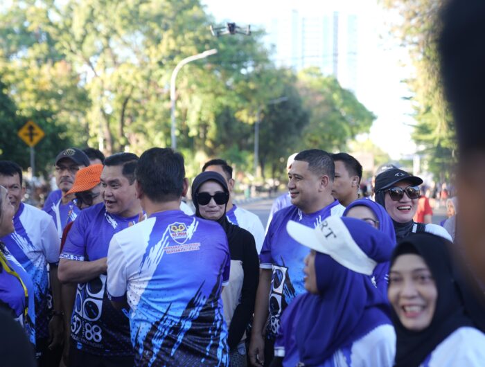 Appi dan Fadil Imran Ikut Meriahkan Jalan Sehat Reuni SMADA 88 Makassar