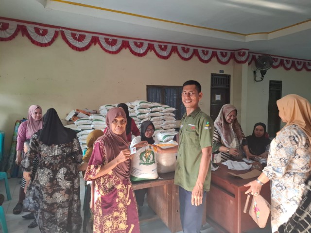 Pendamping SDM PKH Monitoring Penyaluran Bantuan Pangan Beras di Pattallassang Gowa