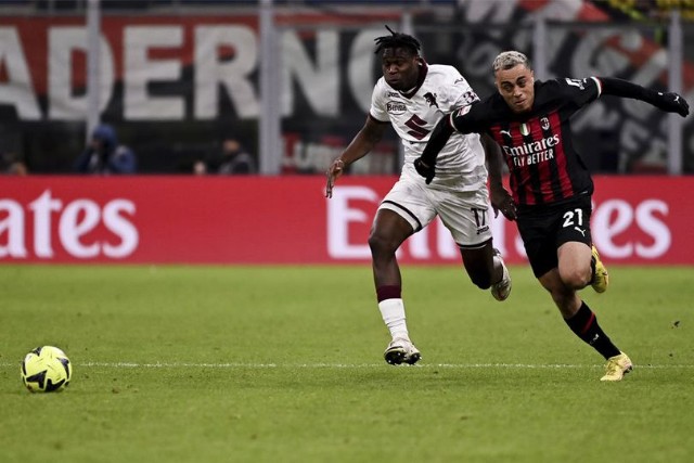 Cari Pengganti Theo Hernandez, AC Milan Ditawari Eks Bintang Torino!