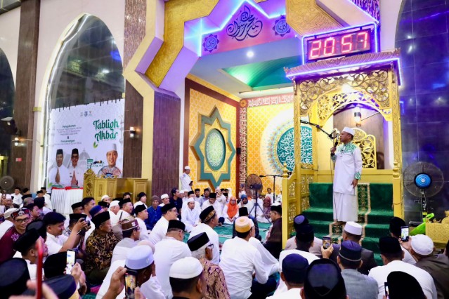 Ribuan Warga Padati Tabligh Akbar Ustaz Das'ad Latif di ICDT Bulukumba