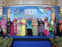 Jaga Warisan Budaya, Gebyar PKK Makassar Pamerkan Wastra Sulsel melalui Fashion Show