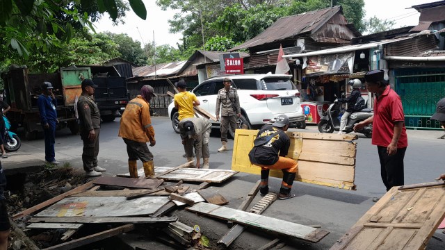 Tertibkan Pasar Tumpah Leimena, Pemkot Makassar Jamin Pedagang Pindah ke Lokasi Lebih Layak
