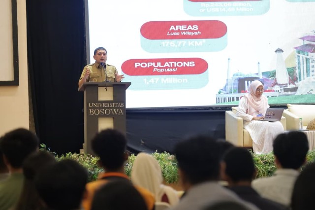 Munafri Arifuddin Paparkan Strategi Bangun Makassar Kota Kompetitif di Unibos