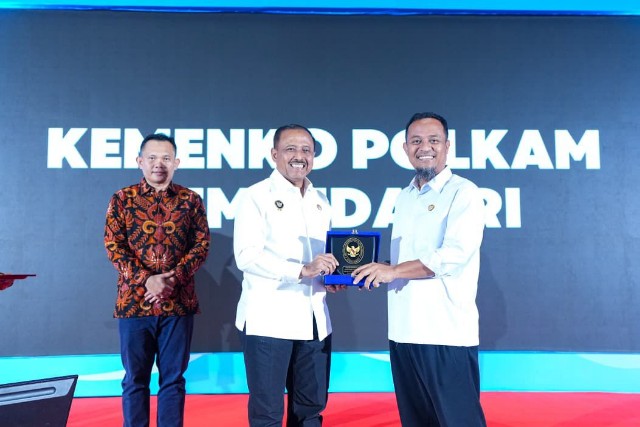 Gubernur Andi Sudirman Hadiri Rakor Nasional